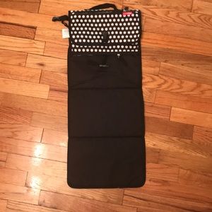 Skip Hop changing station